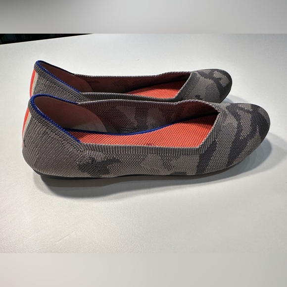 Rothy’s Grey Camouflage Flats (retired) - Picture 8 of 16
